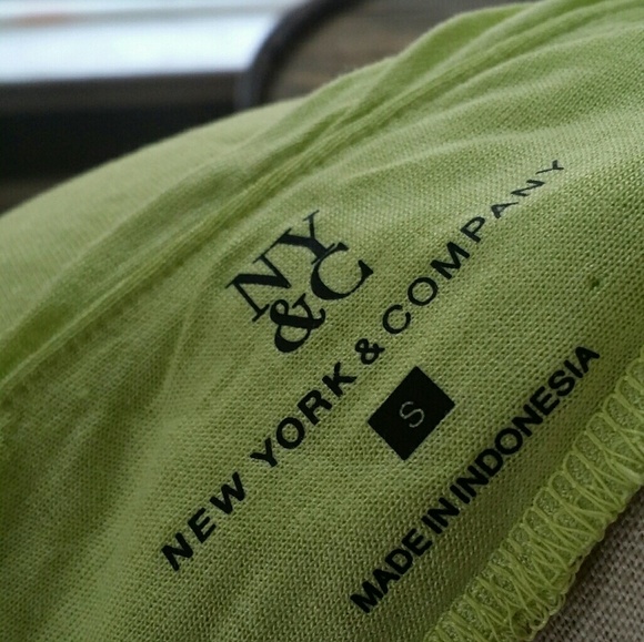 Top - Picture 2 of 3